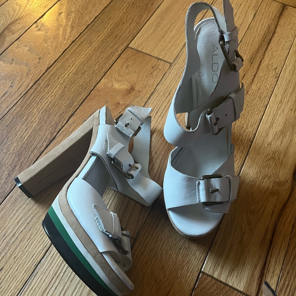 ALDO size 38 sandals